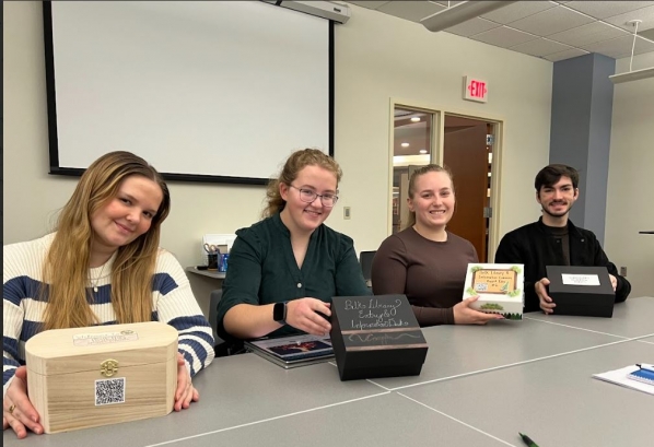 IDSstudents present projects