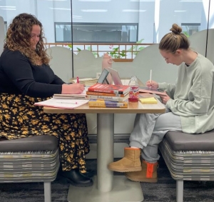 Students working in the Hickory Library and Information Commons