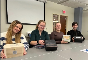 IDSstudents present projects