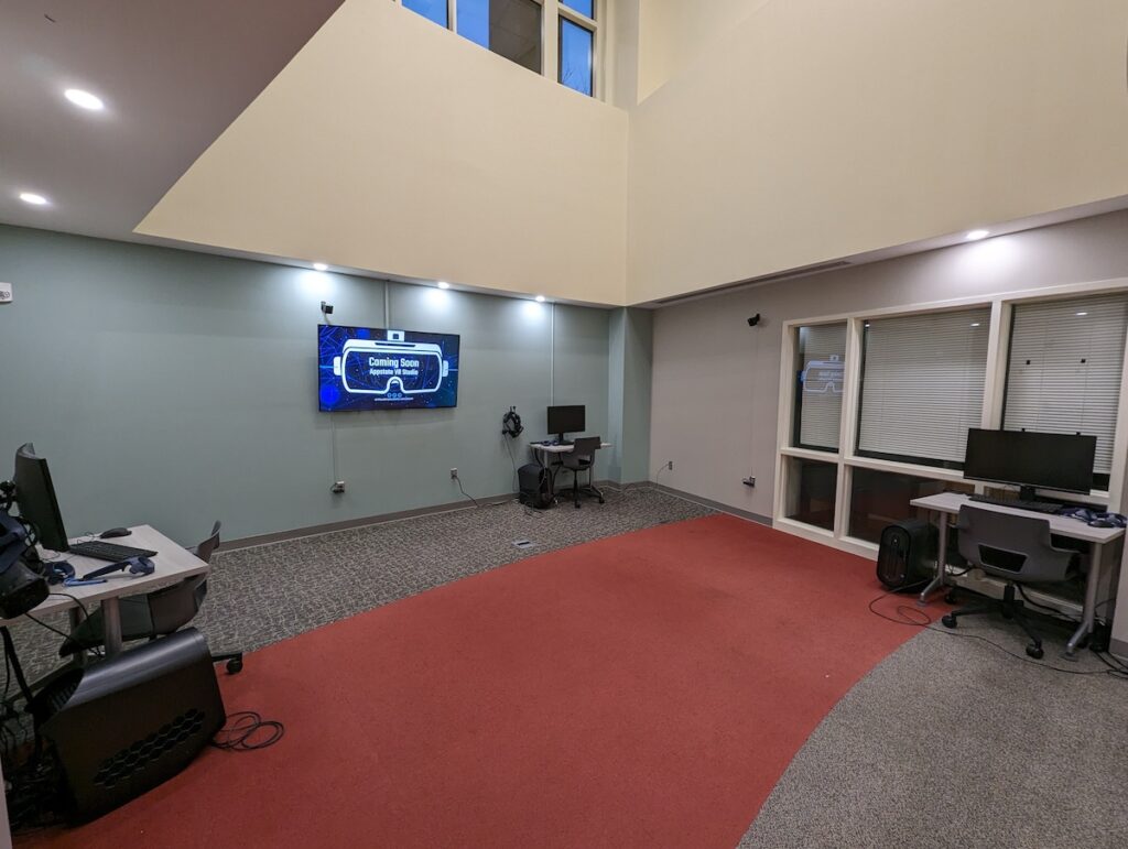 Wall displays can mirror individual workstations